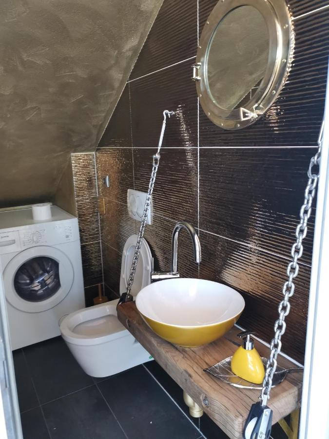 Marinovi Dvori Appartement Slatine Buitenkant foto
