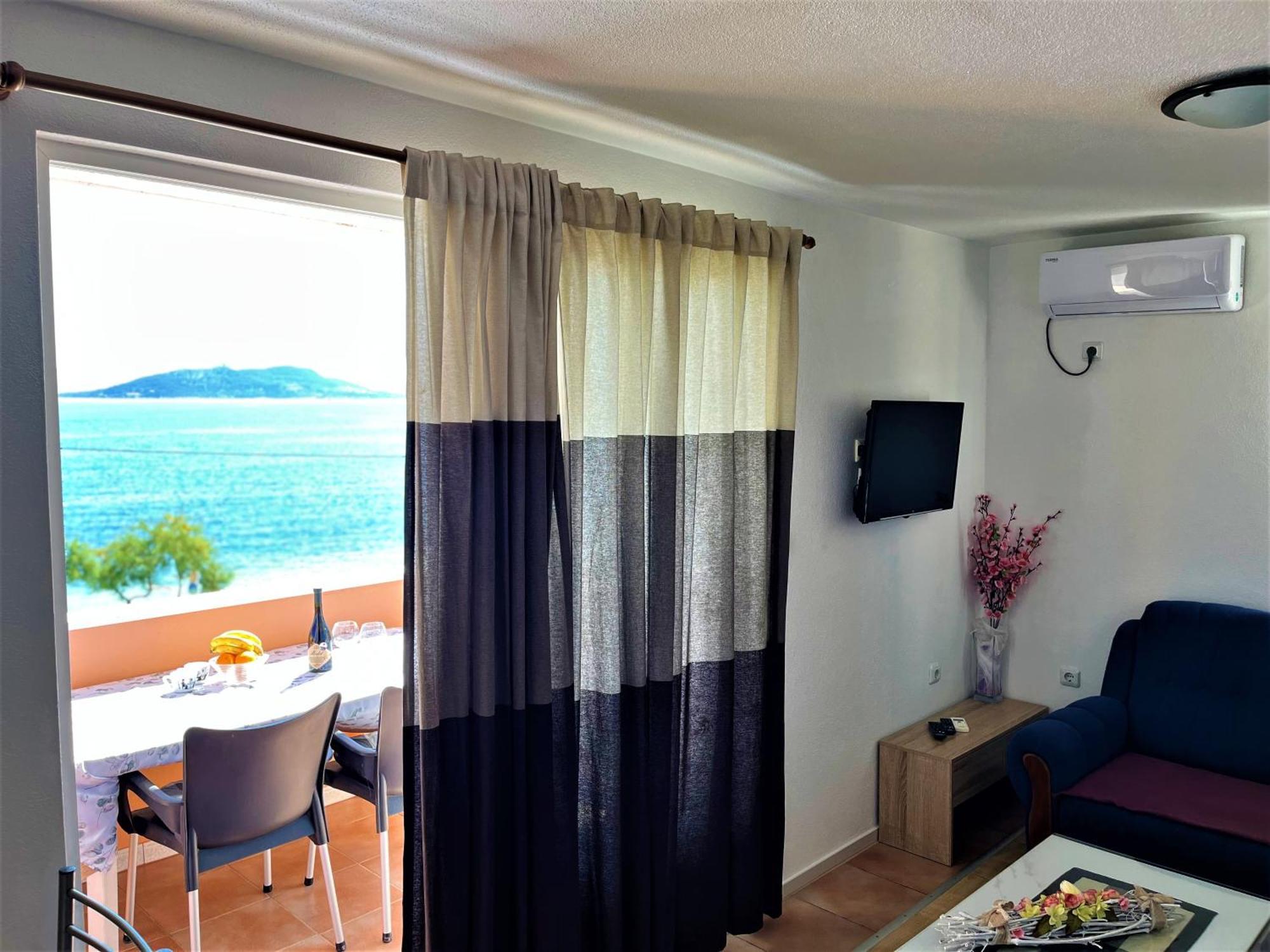 Marinovi Dvori Appartement Slatine Buitenkant foto