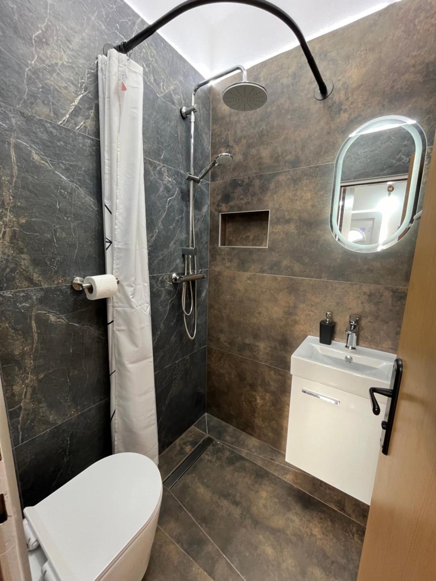 Marinovi Dvori Appartement Slatine Buitenkant foto