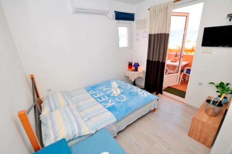 Marinovi Dvori Appartement Slatine Buitenkant foto