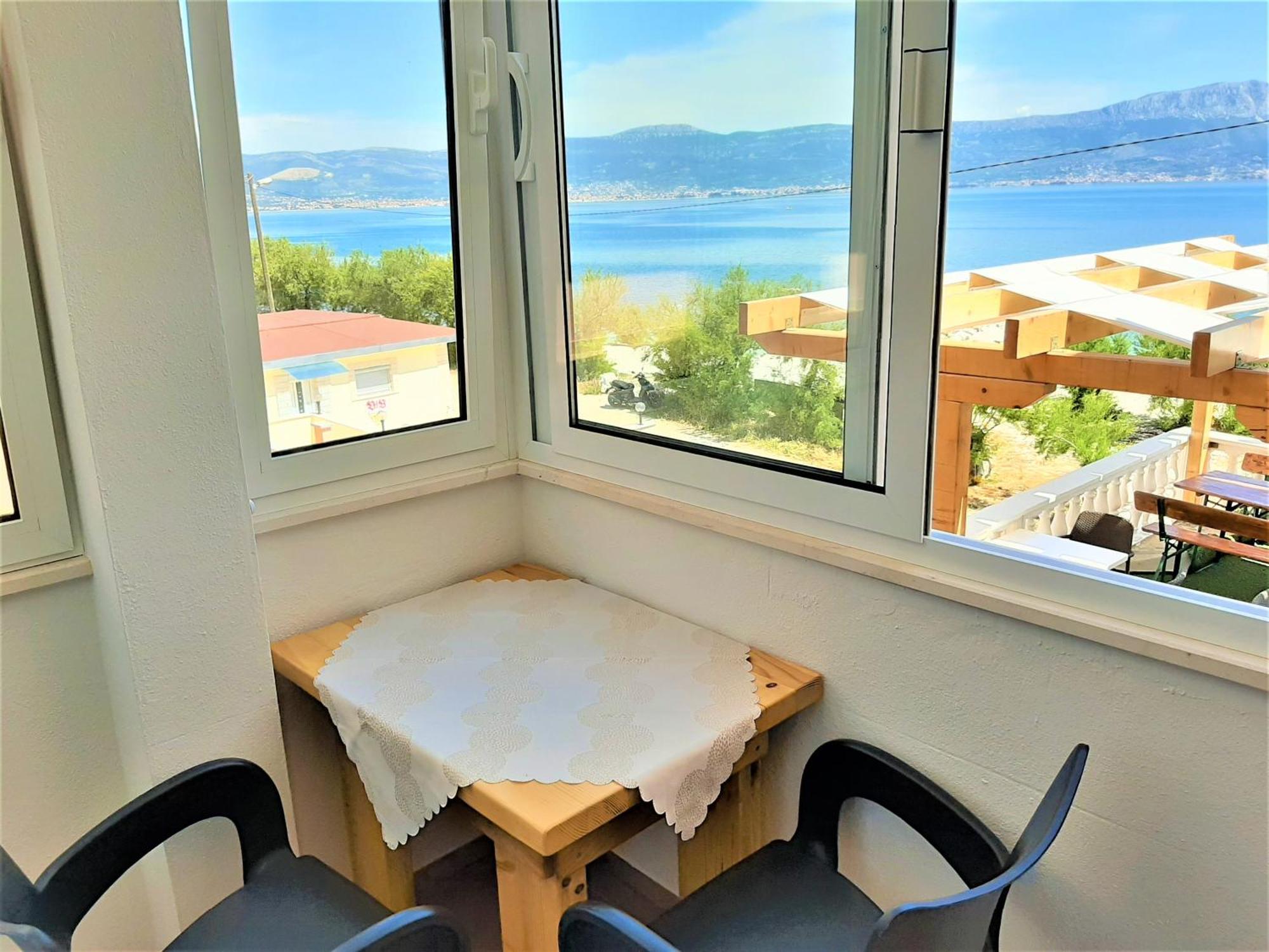 Marinovi Dvori Appartement Slatine Buitenkant foto